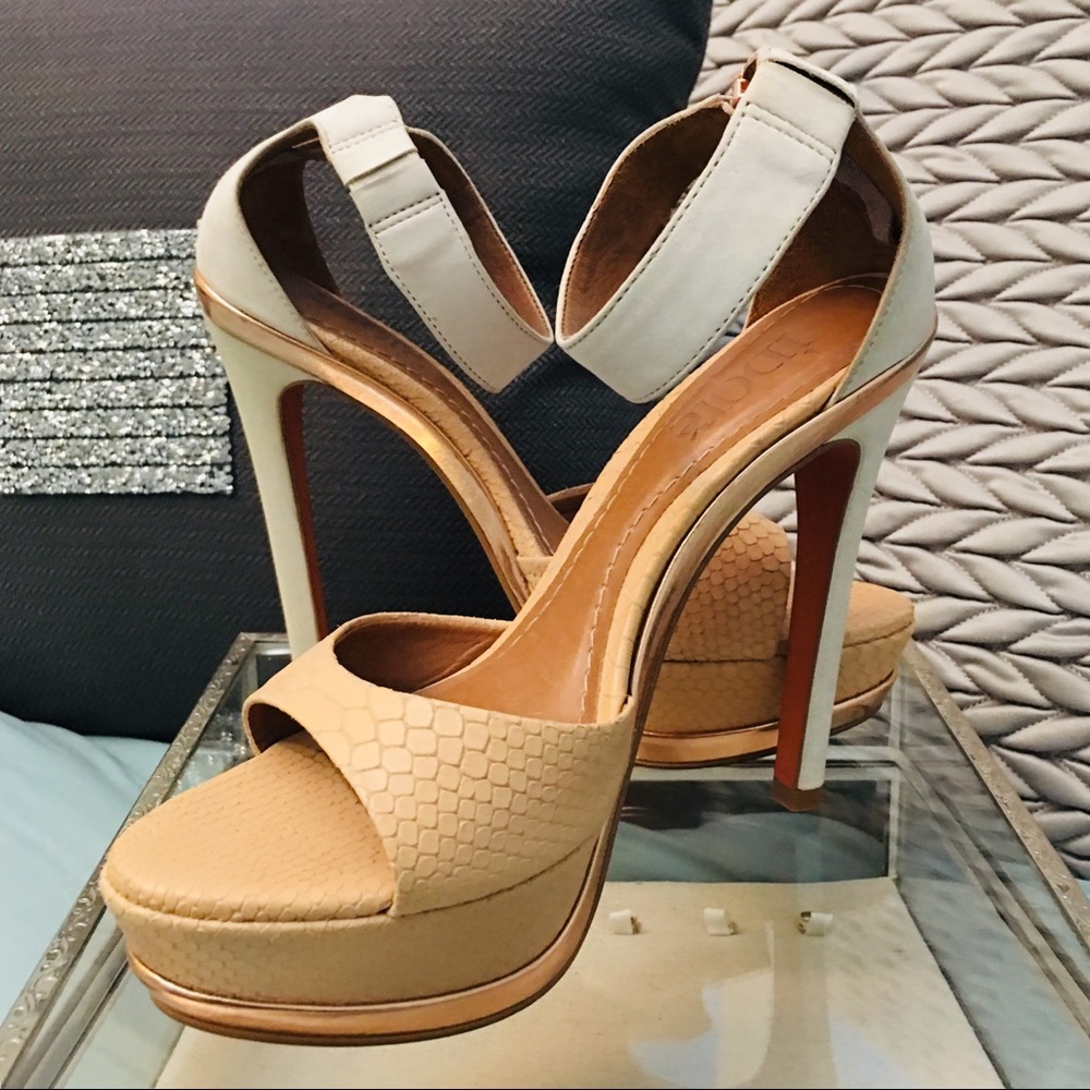 Idor Platforms Sandals